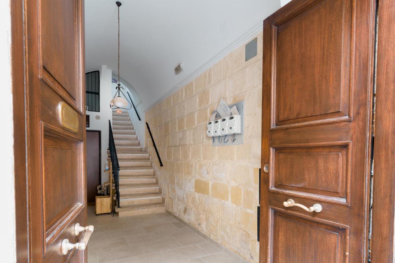 Guendalina Sweet Home - La Casetta Di Guendalina Trani Buitenkant foto