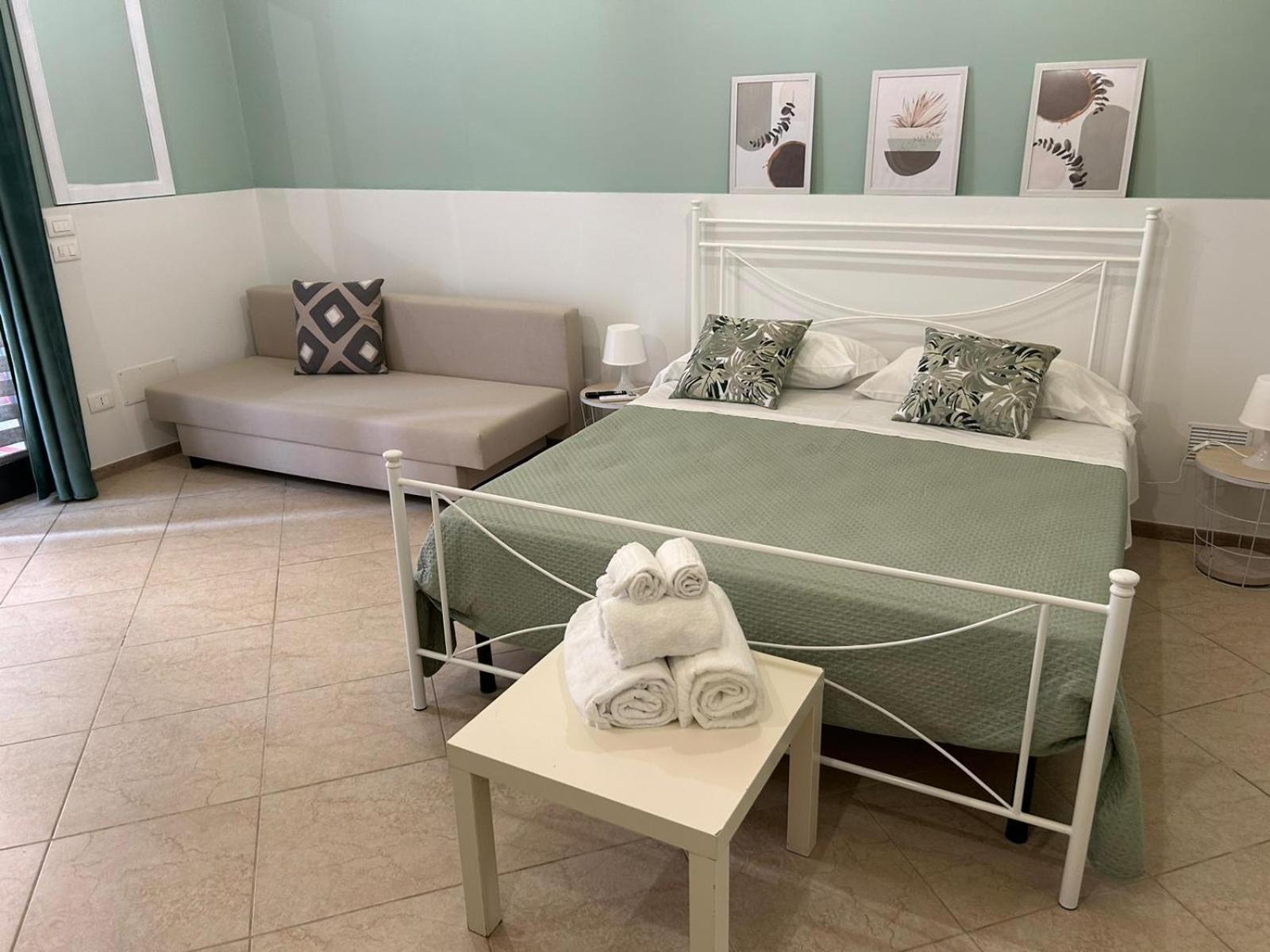 Guendalina Sweet Home - La Casetta Di Guendalina Trani Buitenkant foto